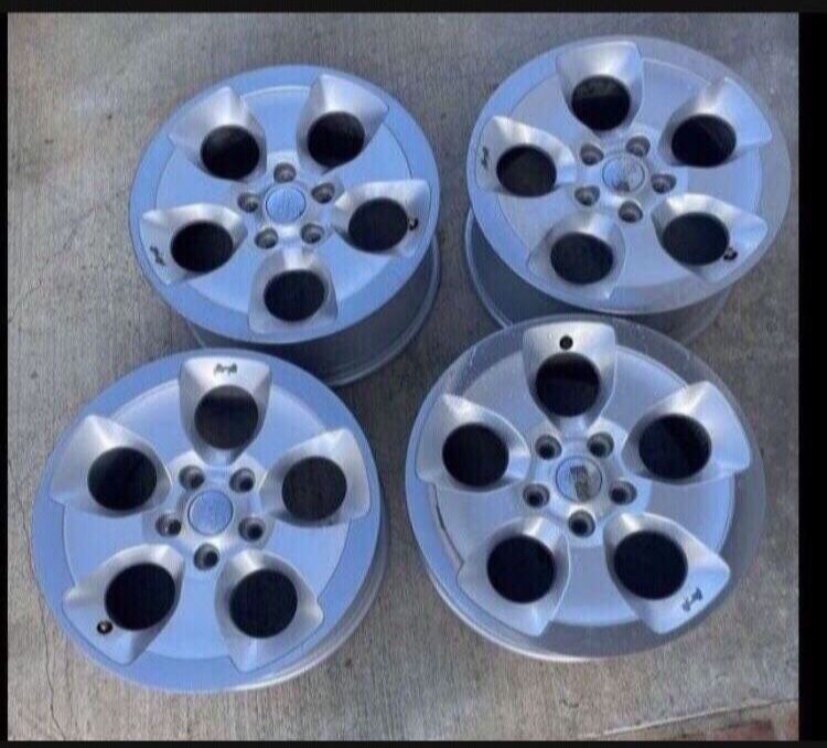 4 X 18 Inch 18in Jeep Wrangler Sahara JL JK Rims Wheels 5x5 5x127 !