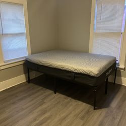 Soothing Novaform Comfort 12" Cooling Gel Memory Full Foam Mattress With Metal Frame
