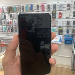 iPhone XS 64 GB Unlocked 