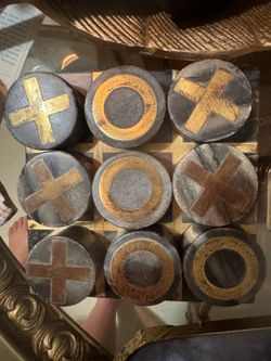 Marble Tic-Tac-Toe Decorative Set – Excellent Condition