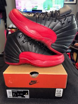 Jordan 12  “2025” Flu game/ size 7Y-8.5W