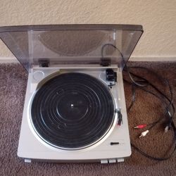 Aiwa PX-E860 Turntable 