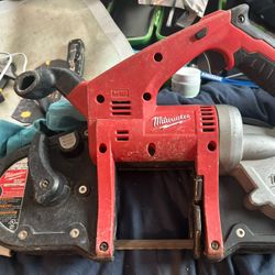 Milwaukee Portabandsaw  2629-20 