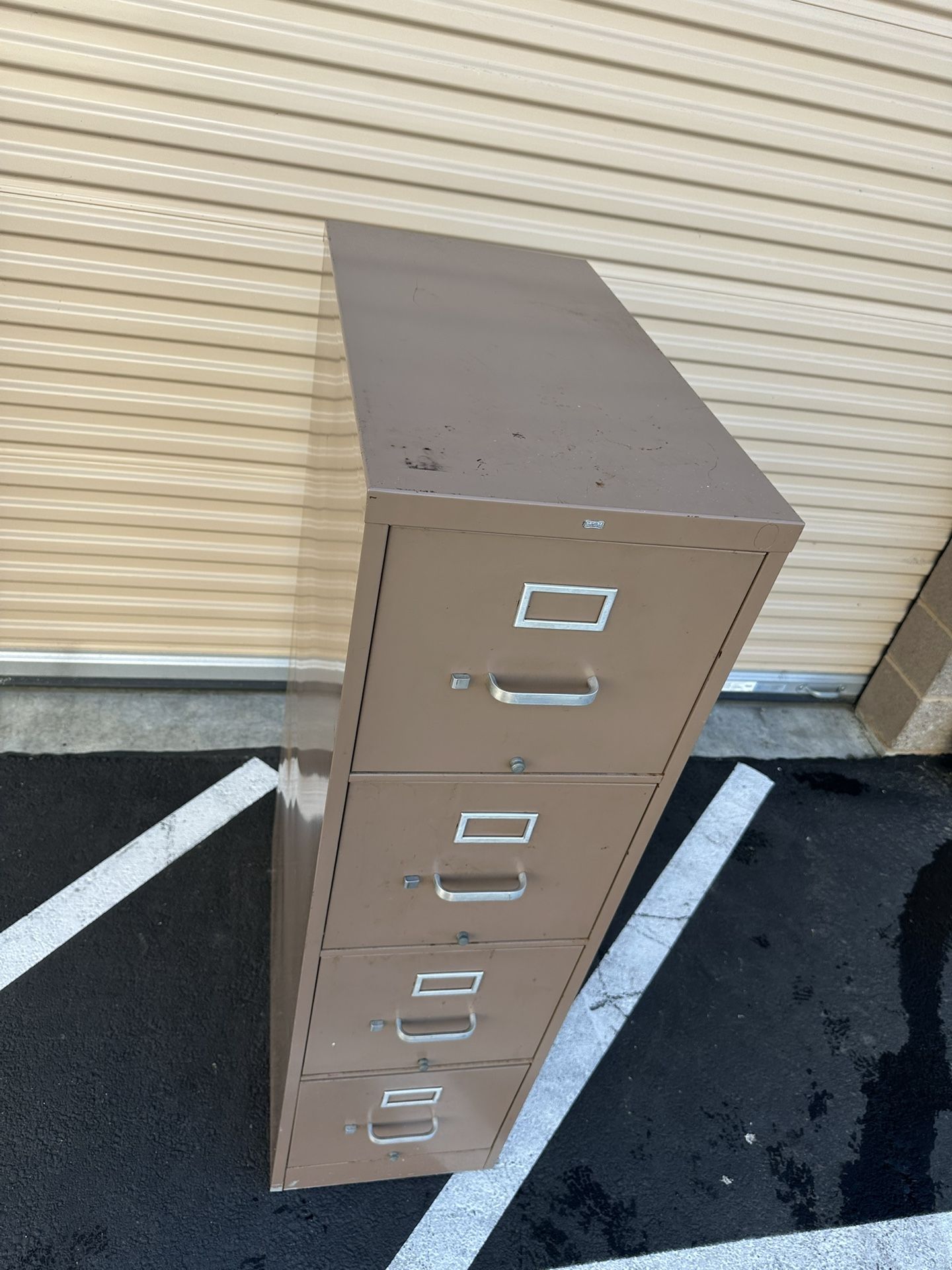 (HON) Metal File Cabinet / Gabinete De Metal