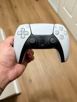 PS5 Controllers