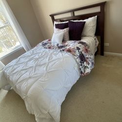 Full size bed set includes box, mattress, and bedding
