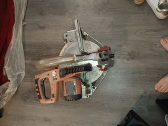 Skill Saw 3800 (Compound Miter Saw)