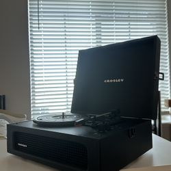 Crosley Voyager Bluetooth Vinyl Record Player