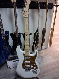 2025 Fender Squier / Hot Rod !!