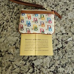 Dooney & Burke Wristlet 