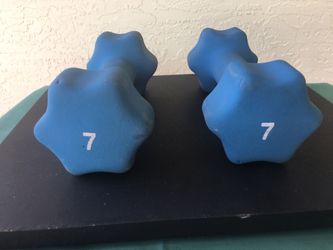 PAIR OF 7 lbs CAPPED CAST IRON DUMBBELLS