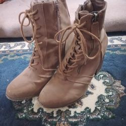 Faux Leather Boots W9