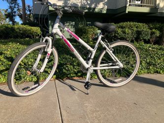 Diamondback Lustre 1 Step-Through Bike – 17" Frame, Tuned & Ready!