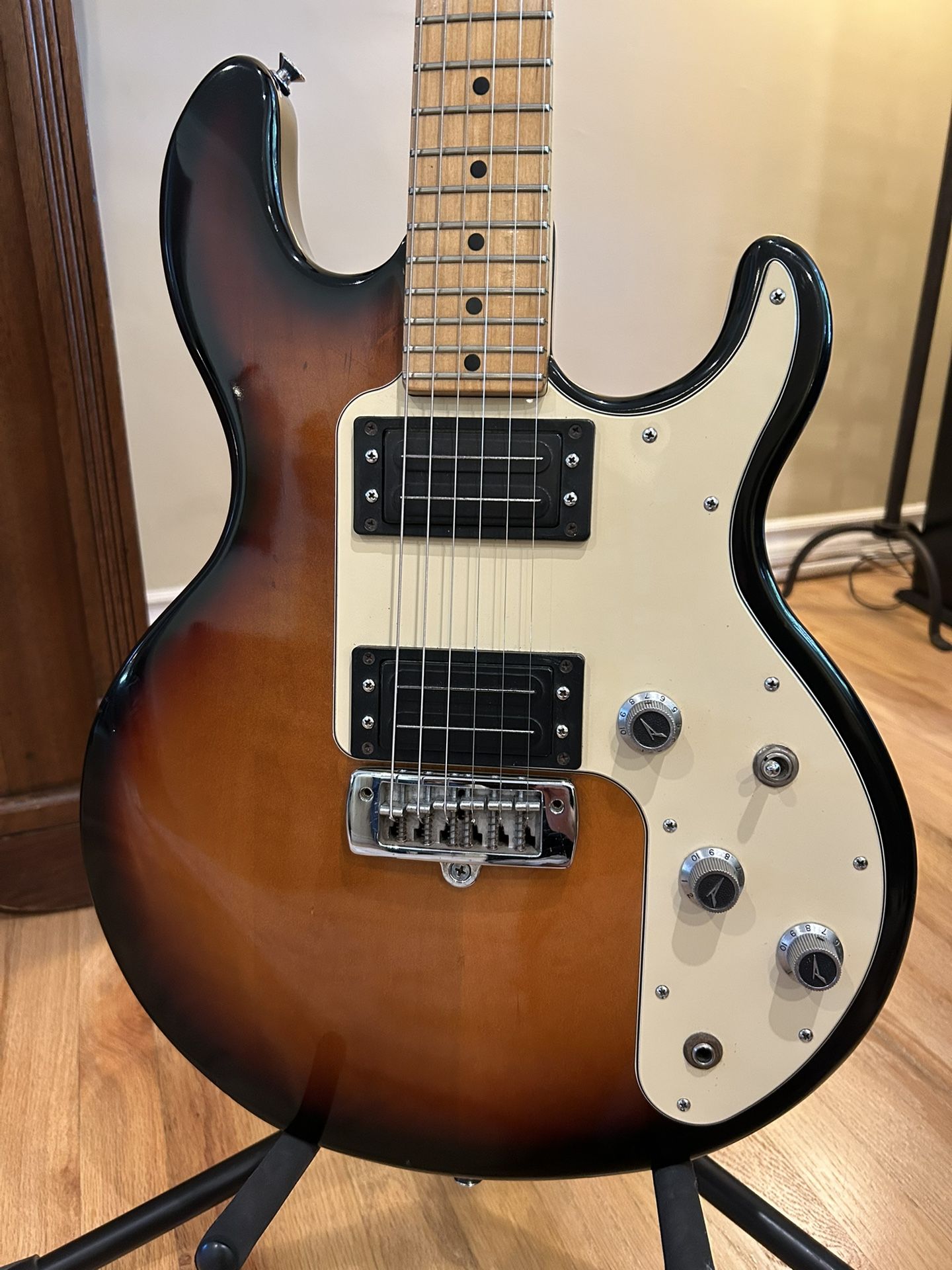 USA Made Peavey T-25 Guitar - Excellent