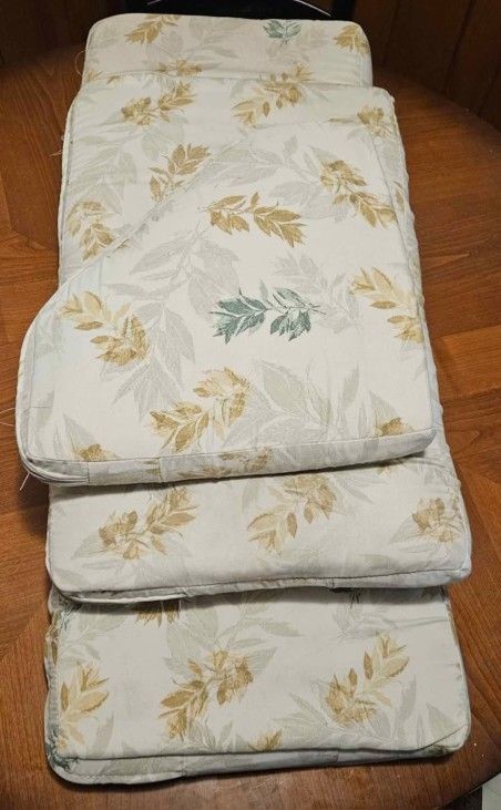 Corner Nook ( Dinette ) Bench Cushion Set 3 Piece Leaf Themed