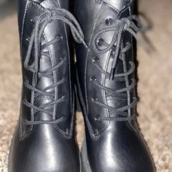 Old Navy Black Chunky Lace Up Boots Sz 9