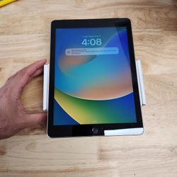 Ipad 5th Gen...32gb Wifi And 4g