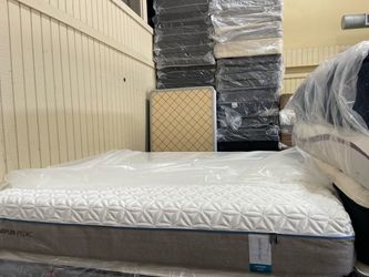 King Tempur-Pedic TEMPUR-Cloud Supreme Mattress