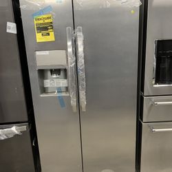 Frigidaire Side By Side In Stainless Steel New Open Box Counter Depth