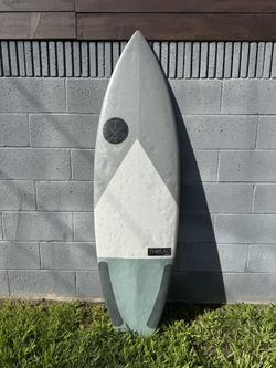 Thread Designs 5’8” Surfboard