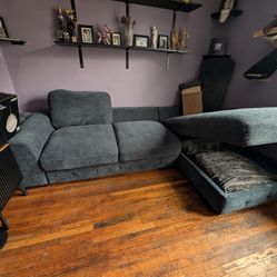 Raynor and Flanagan den blue