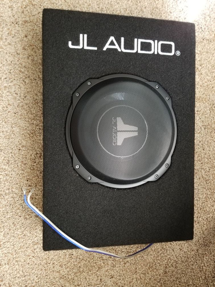 New 10 inch JL audio subwoofer with box speaker