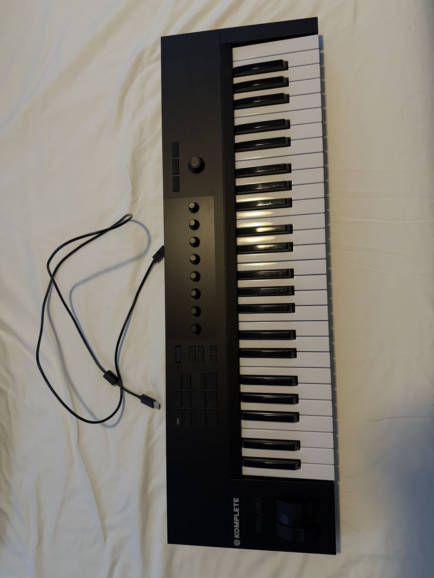 Komplete Kontrol A49, Native Instruments
