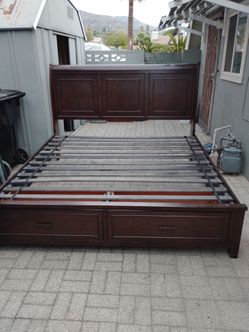 Cal- king bed frame