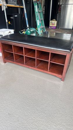 Shoe cubby /bench