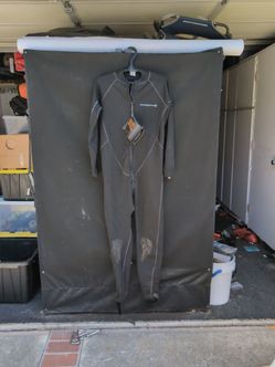 Lavacore men's full suit size large scuba dive skin