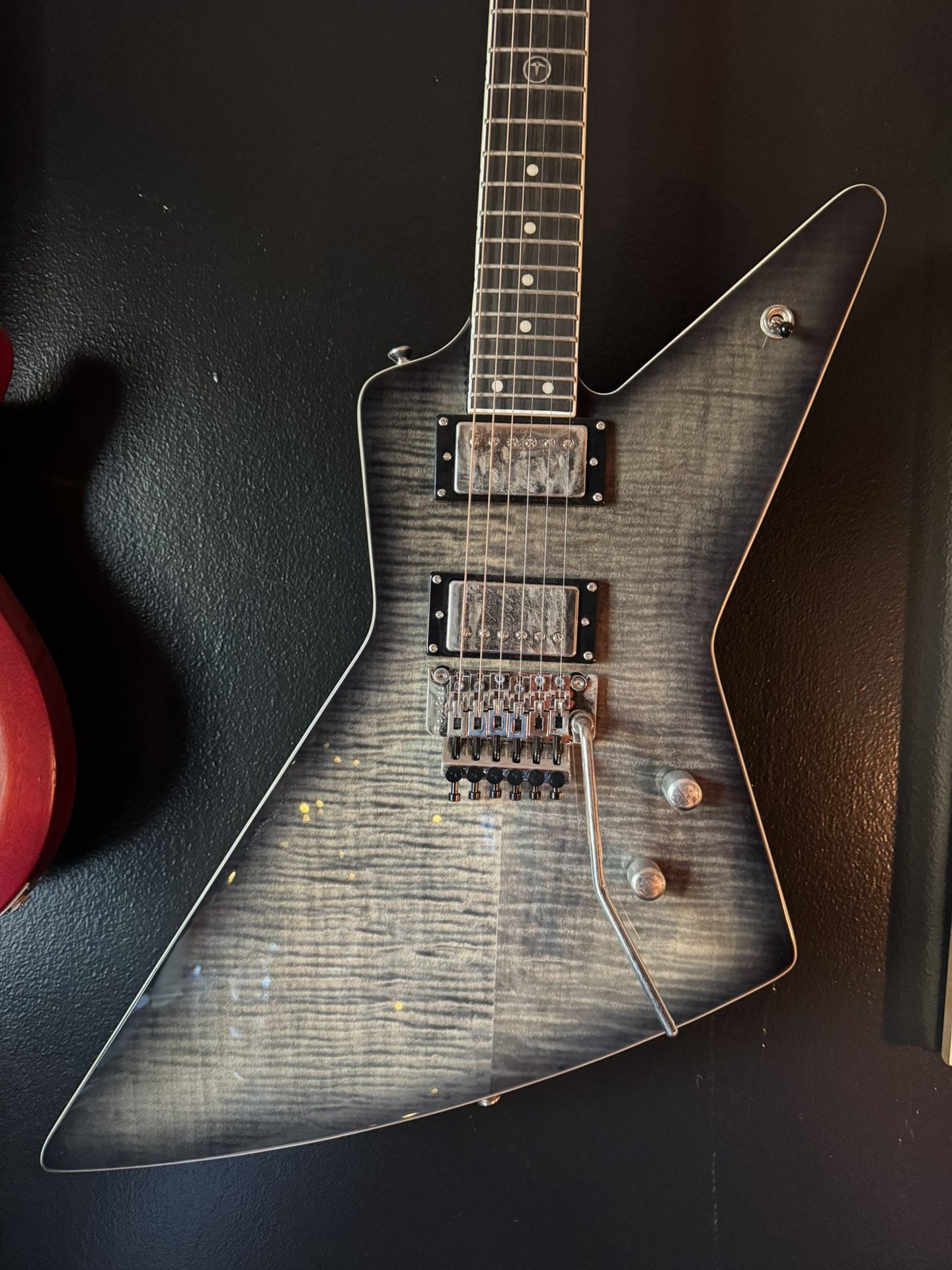 Epiphone Brendon Small Ghosthorse Explorer