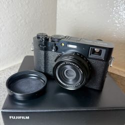 Fujifilm X100VI Digital Camera - Black