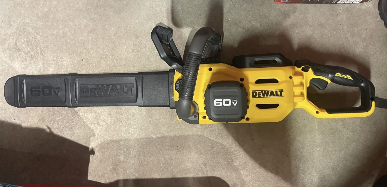 dewalt 60v chainsaw 20” new never used tool only $350 firm in n Lakeland