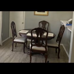 Dining Table Set