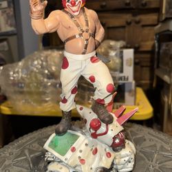 Twisted Metal Sweet Tooth Iron Studios Statue