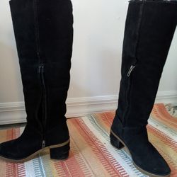 Black Women's

UGG Boots