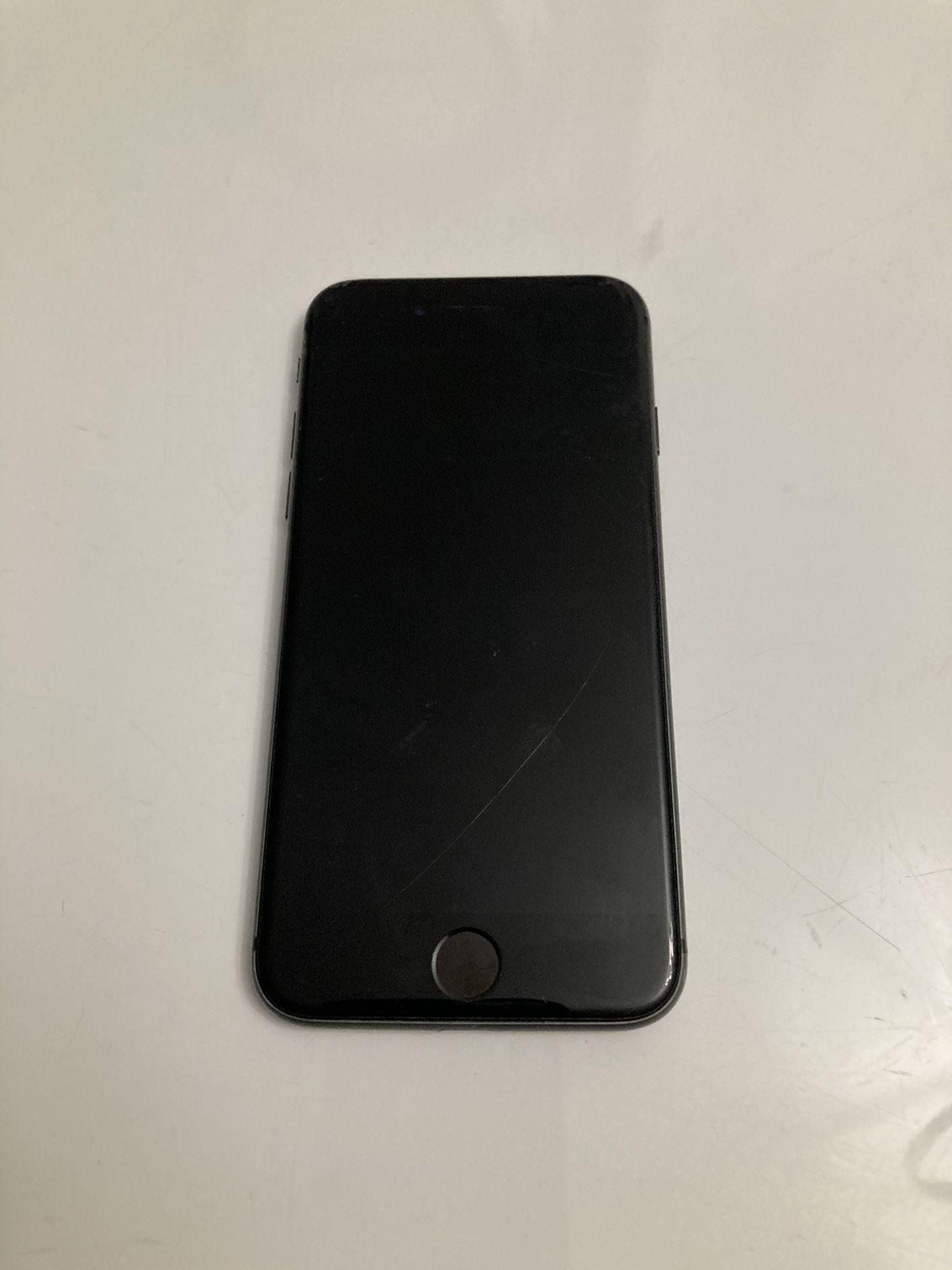 iPhone 8 NOT WORKING