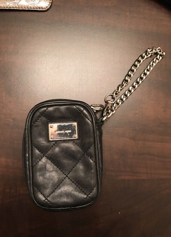 Michael Kors wristlet