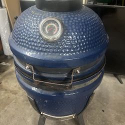 Ceramic Grill and Smoker antique Style/ Asador de Cerámica estilo  antiguo 