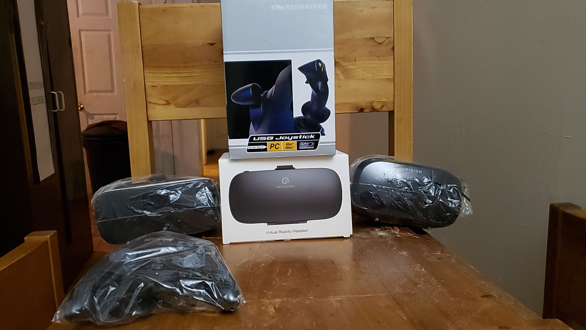 Vr and gaming items pickup only