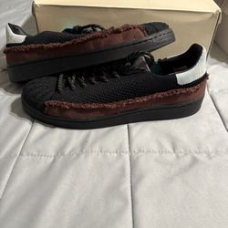 Adidas Pharrell Collab Shoe