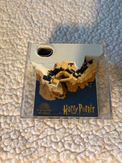 Wizarding World Harry Potter Hogwarts Castle acrylic 3D Pen Holder