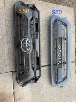 2012/2014 Toyota Tacoma front grill