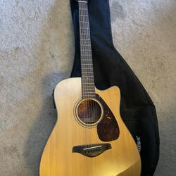 Yamaha FGX700SC Electro-Acoustic Guitar