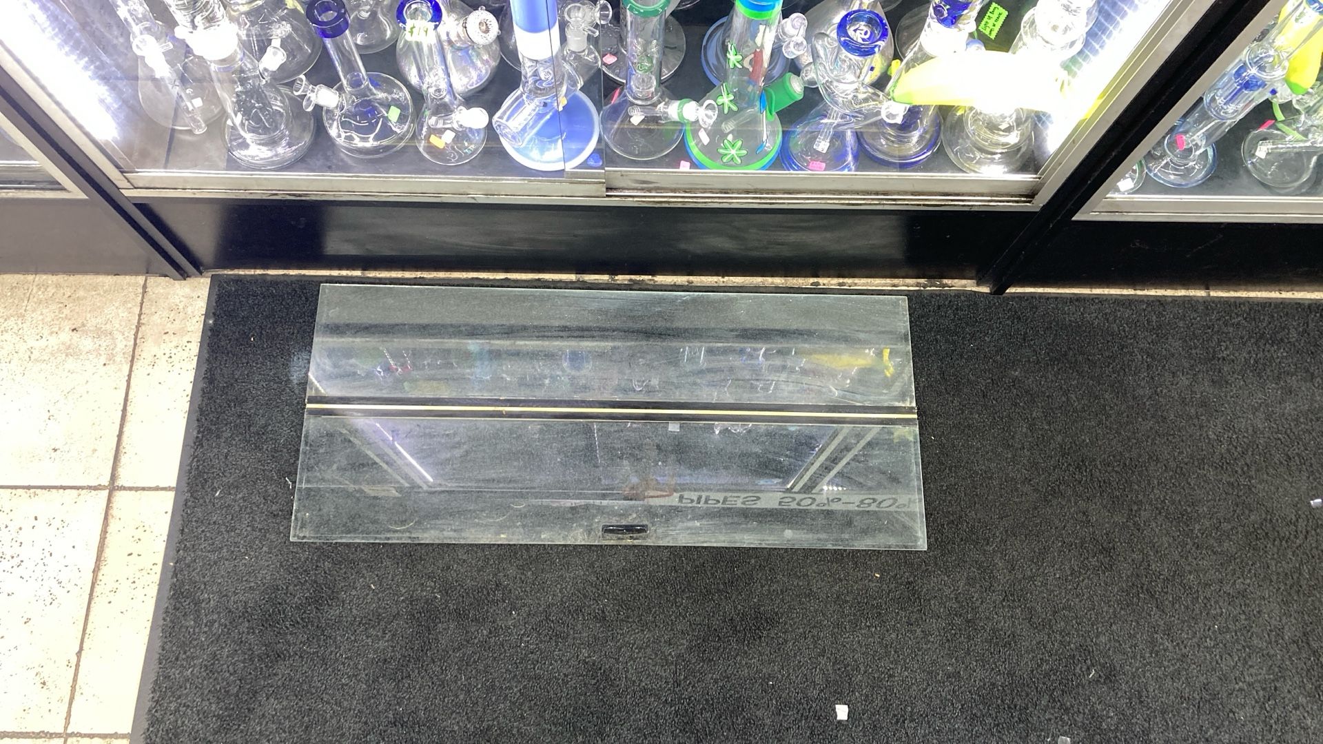 Terrarium / Aquarium Screen Cover – Foldable 35” × 15.5”
