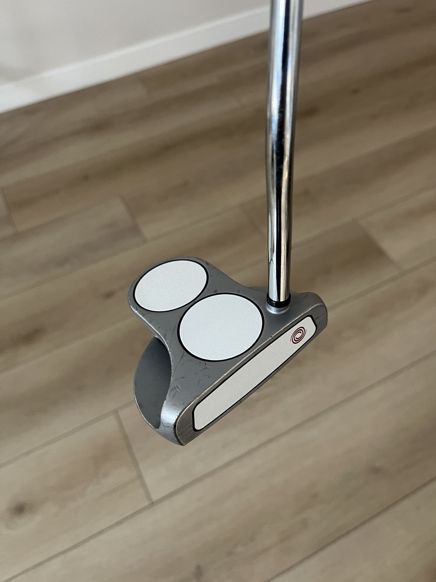 Odyssey White Hot OG 2 Ball 35” Putter