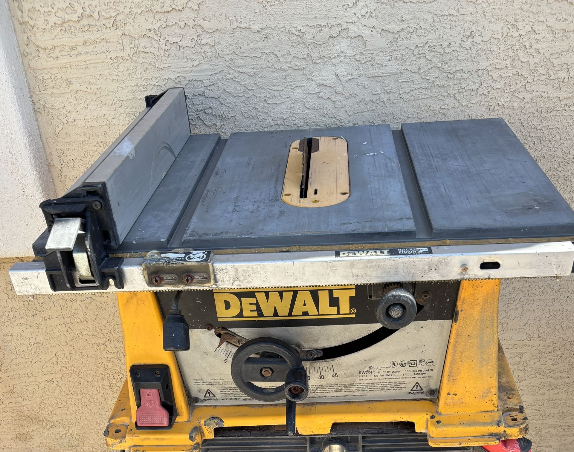 Dewalt Table Saw