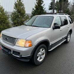 2004 Ford Explorer
