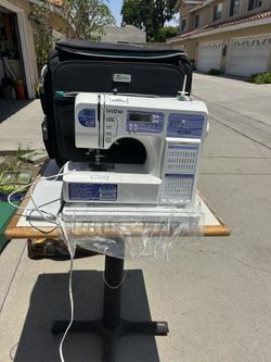 sewing Machine With Carrier