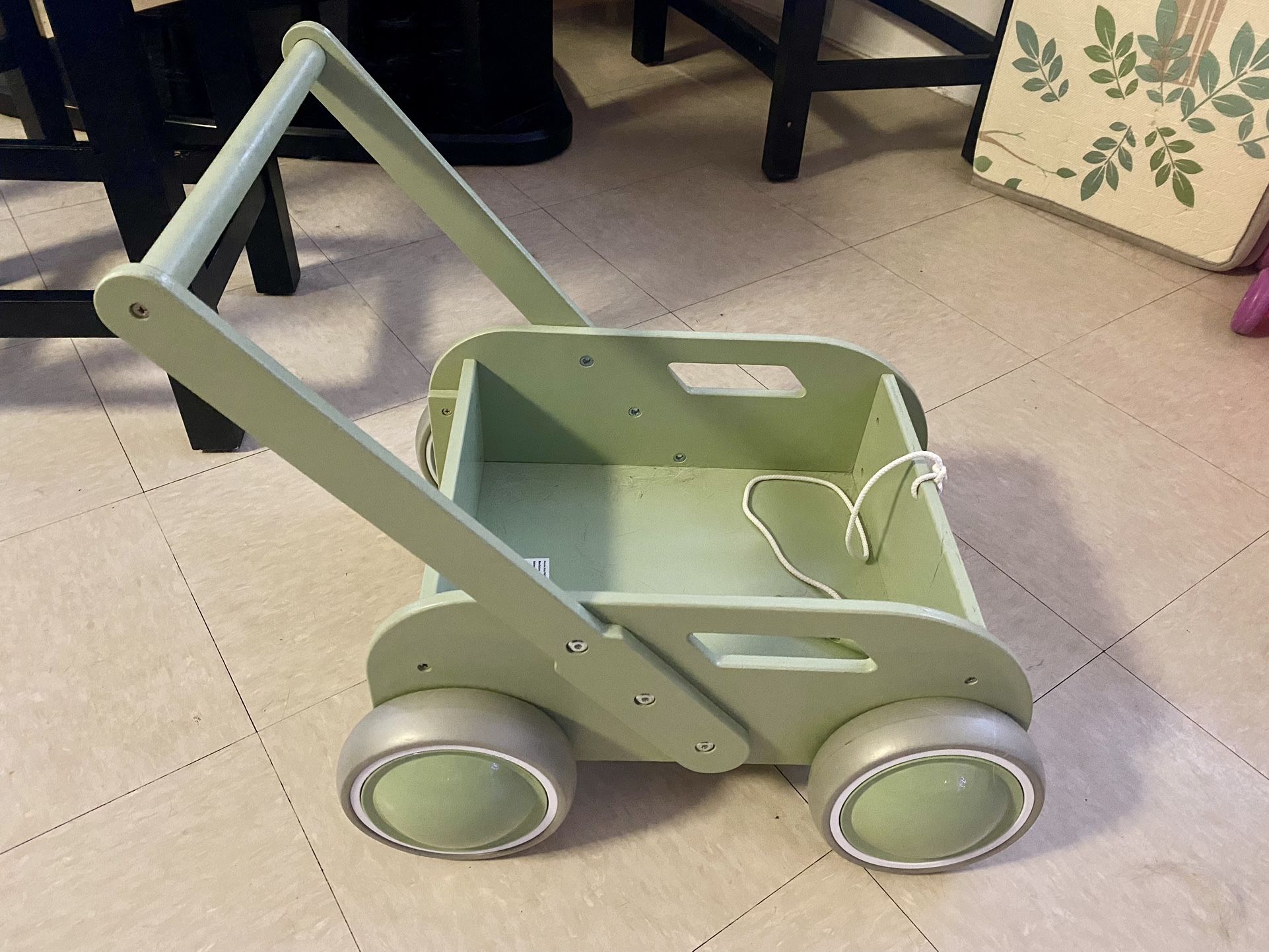 Infant/toddler Push Toy With Toy Storage